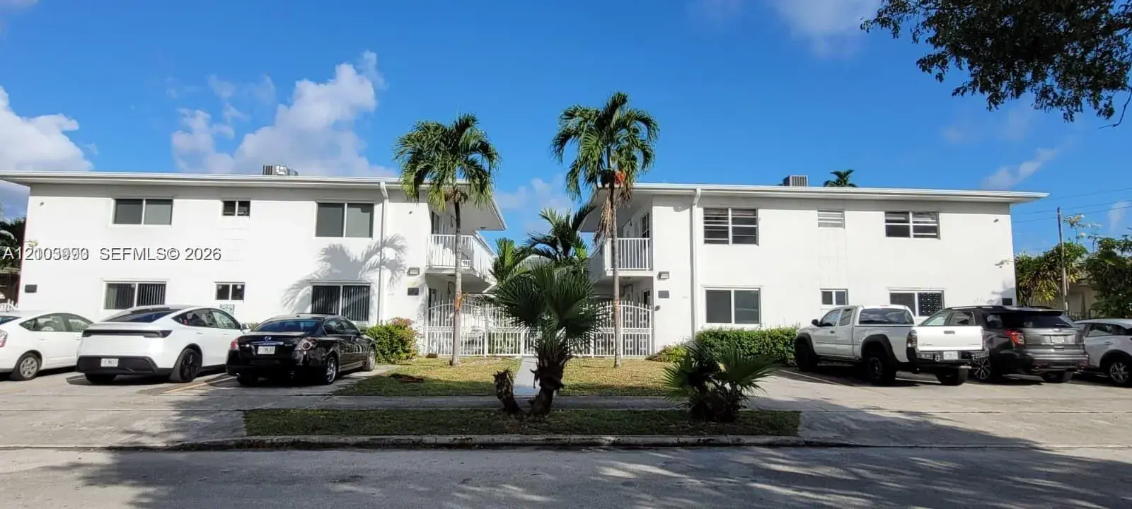 1 bedroom 1 bath Residential Lease for rent at 1719 Wiley St # 2, Hollywood FL 33020