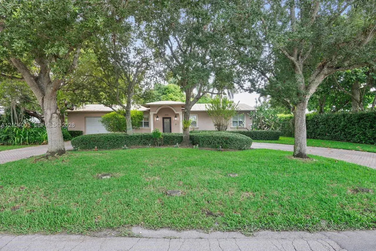 3 bedroom 2 bath Residential for sale at 30221 SW 172nd Ave, Homestead FL 33030