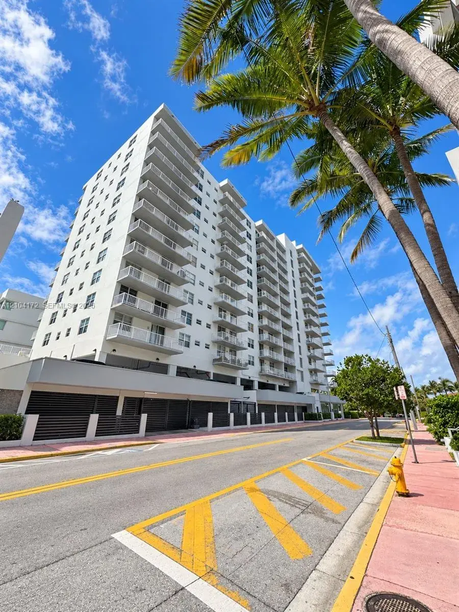 1 bedroom 2 bath Residential for sale at 2829 Indian Creek Dr # 410, Miami Beach FL 33140