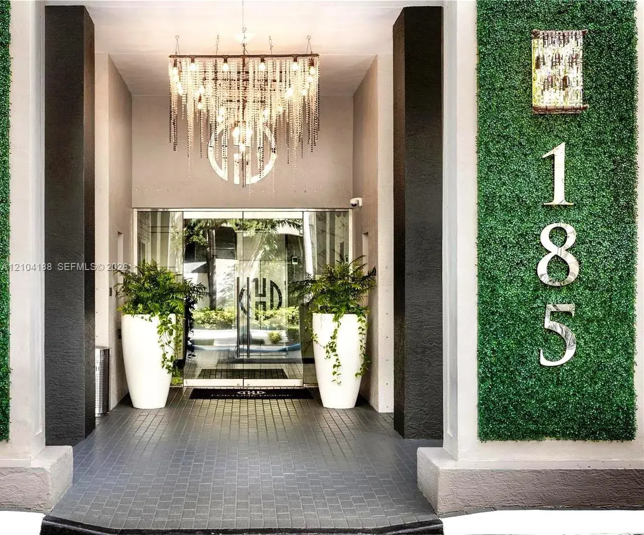 2 bedroom 2 bath Residential for sale at 185 SE 14th Ter # 1703, Miami FL 33131