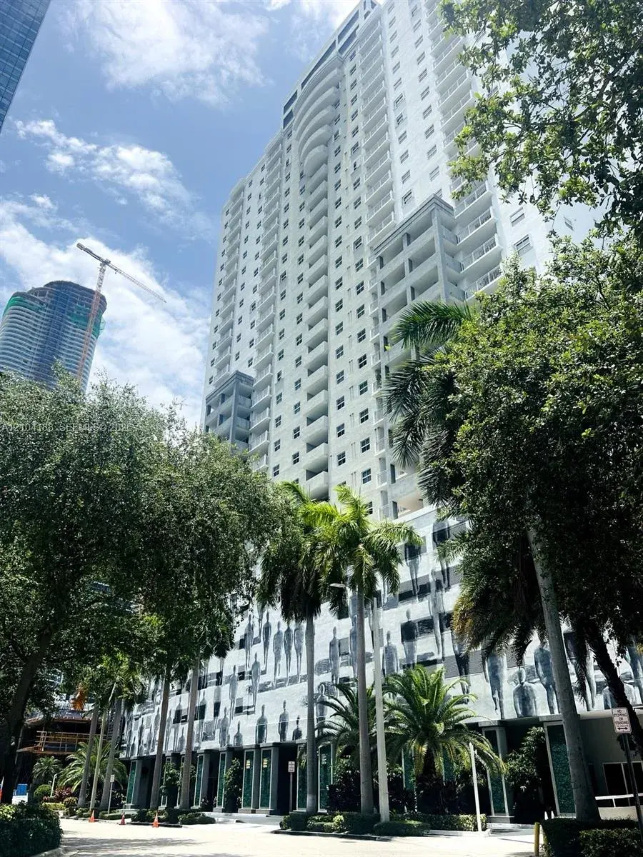 185 SE 14th Ter # 1703, Miami FL 33131