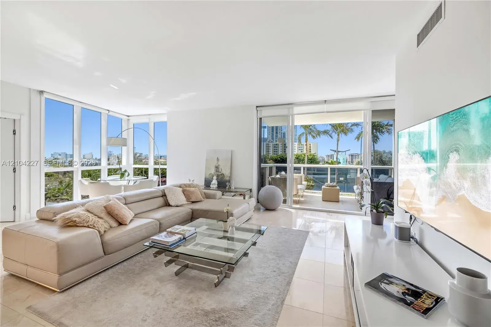 2 bedroom 2 bath Residential for sale at 400 Alton Rd # 610, Miami Beach FL 33139