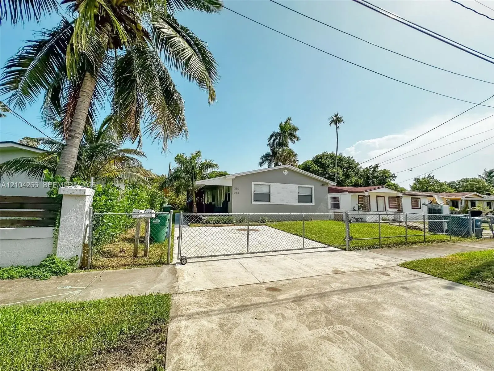 250 NW 82nd Ter, Miami FL 33150