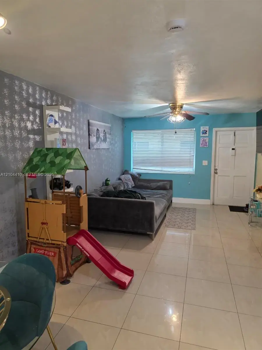 2312 Van Buren St # 2, Hollywood FL 33020