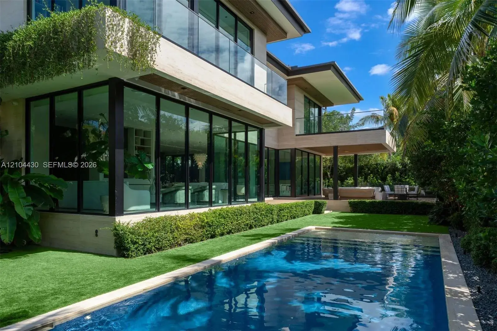 360 Harbor Ln, Key Biscayne FL 33149
