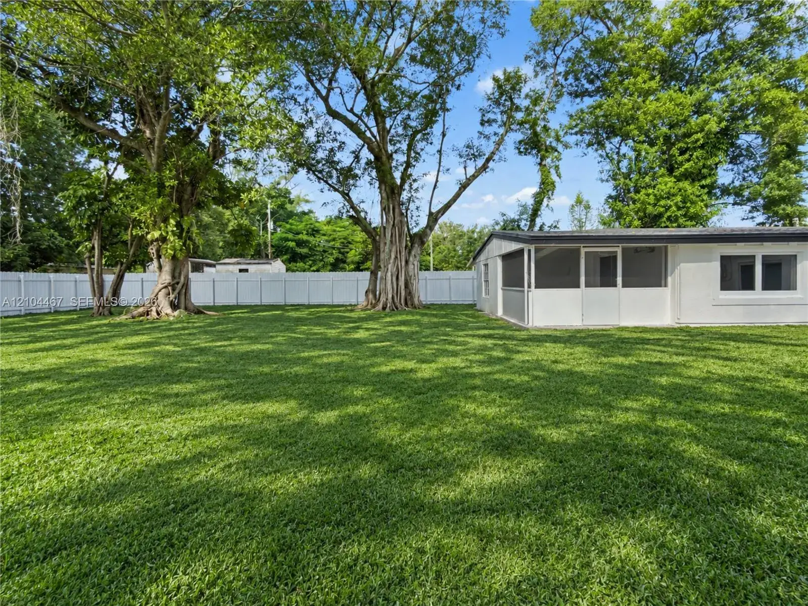 6208 SW 26th St, Miramar FL 33023
