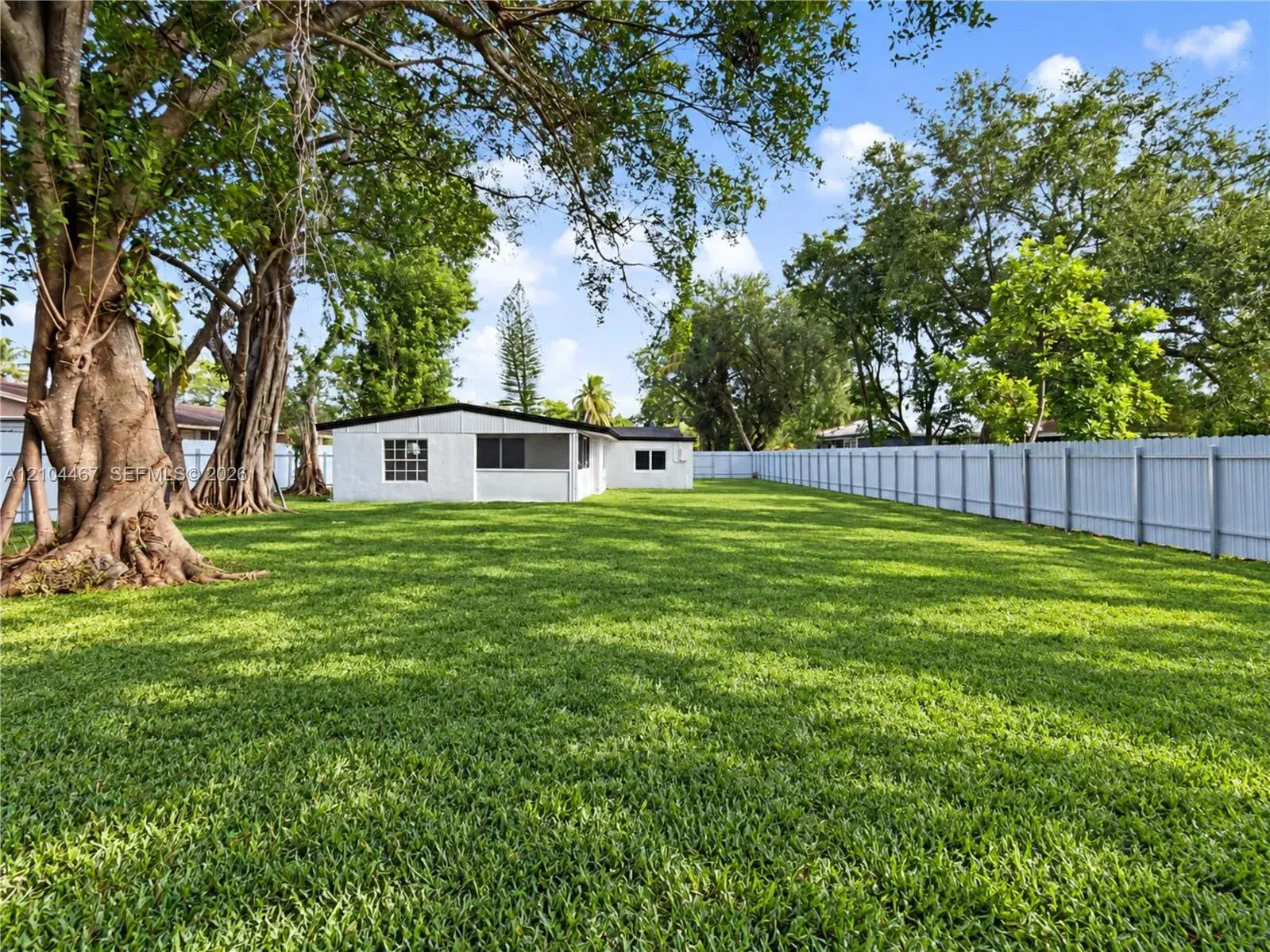 6208 SW 26th St, Miramar FL 33023