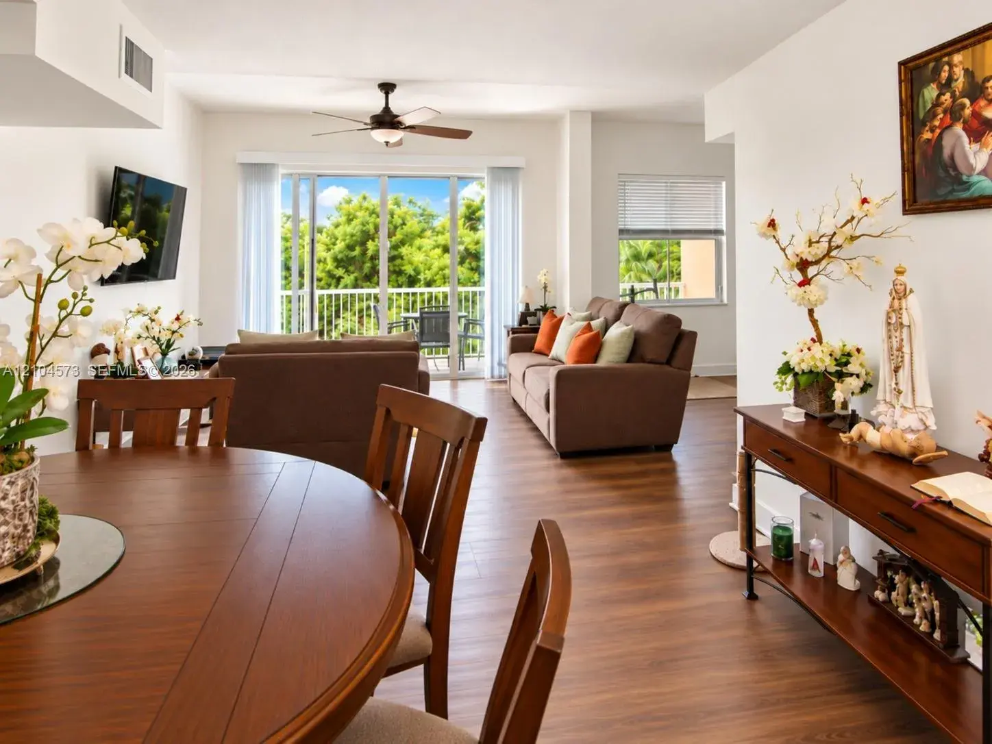 2 bedroom 2 bath Residential for sale at 609 E Sheridan St # 404, Dania Beach FL 33004