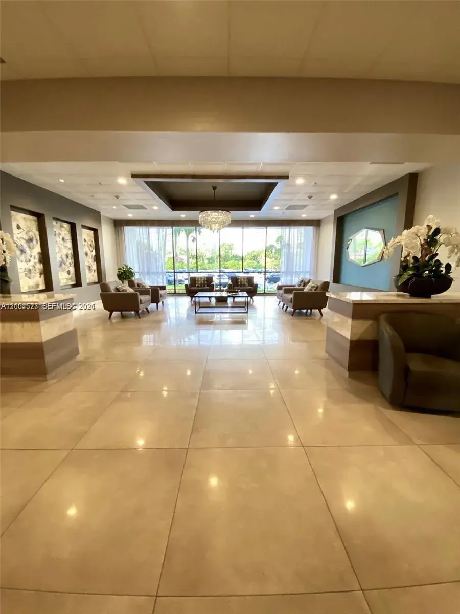 2 bedroom 2 bath Residential Lease for rent at 3701 N Country Club Dr # 508, Aventura FL 33180