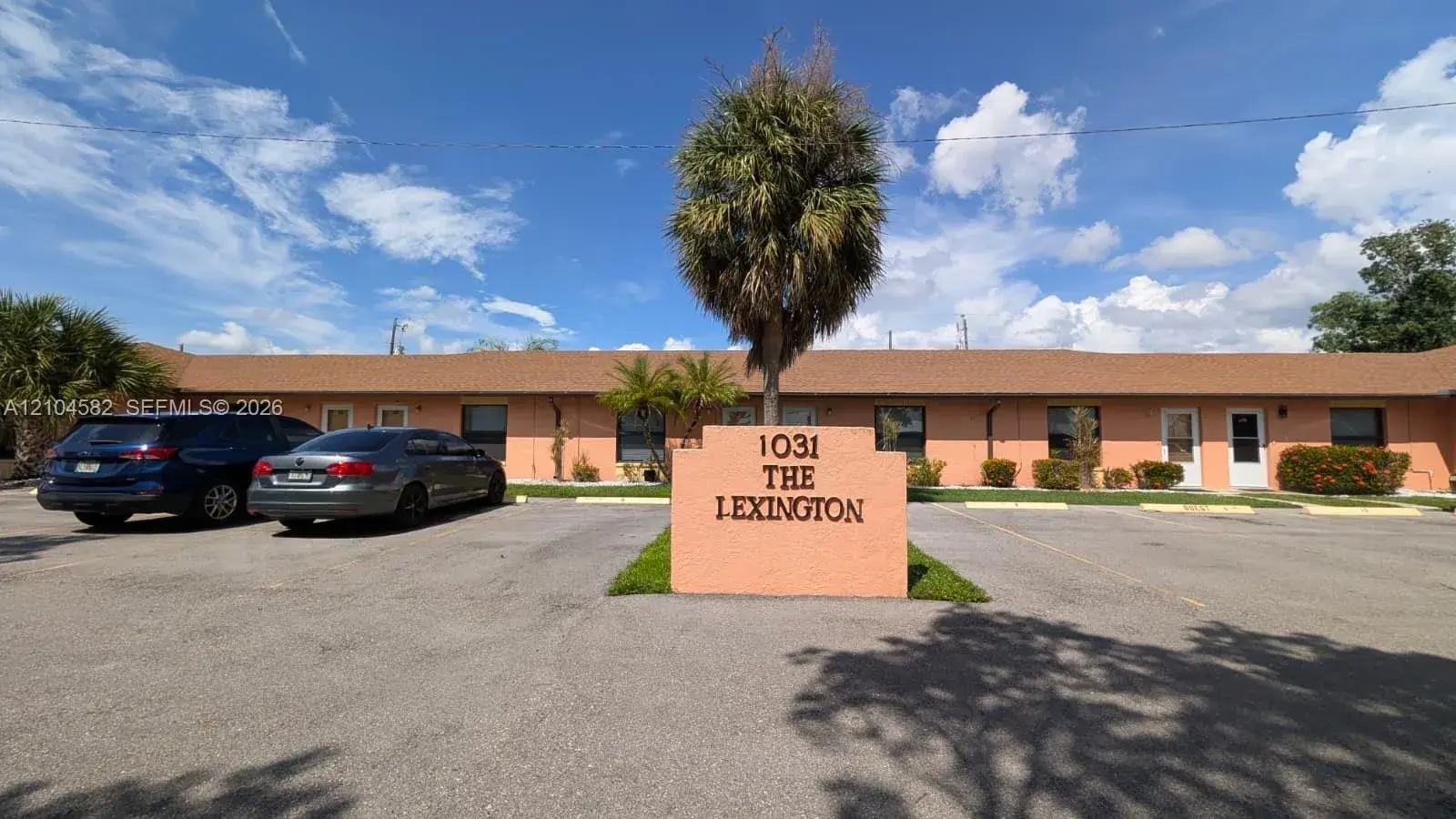 1 bedroom 1 bath Residential for sale at 1031 SE 9th Street, Cape Coral FL 33990