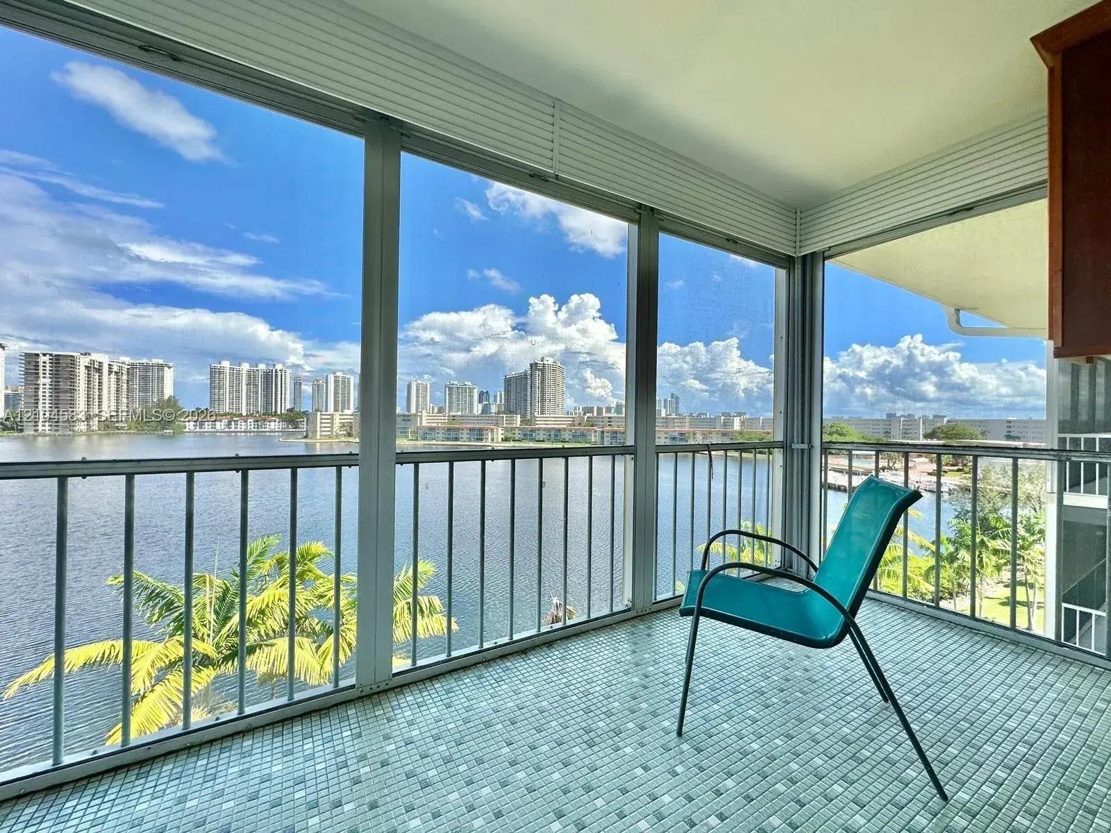 1 bedroom 1 bath Residential Lease for rent at 2861 Leonard Dr # F605, Aventura FL 33160