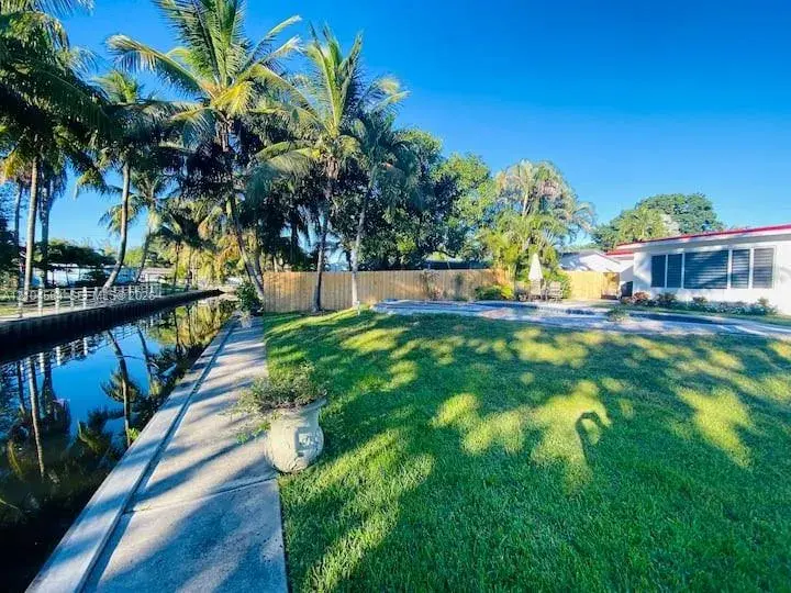 1773 SW 28th Way, Fort Lauderdale FL 33312