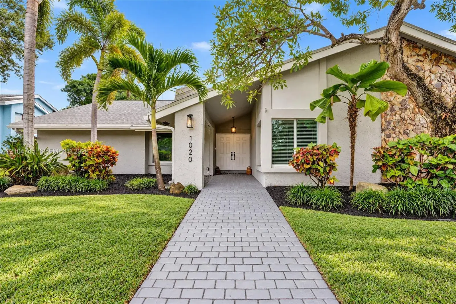 1020 Bayberry Point Dr, Plantation FL 33324