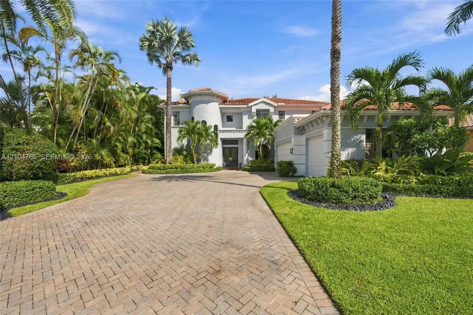 5123 Isabella Dr, Palm Beach Gardens FL 33418