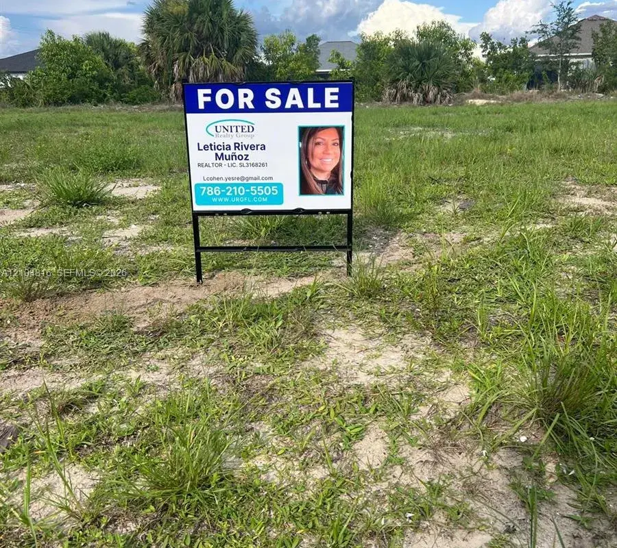 9 SW 22nd CT, Cape Coral FL 33991