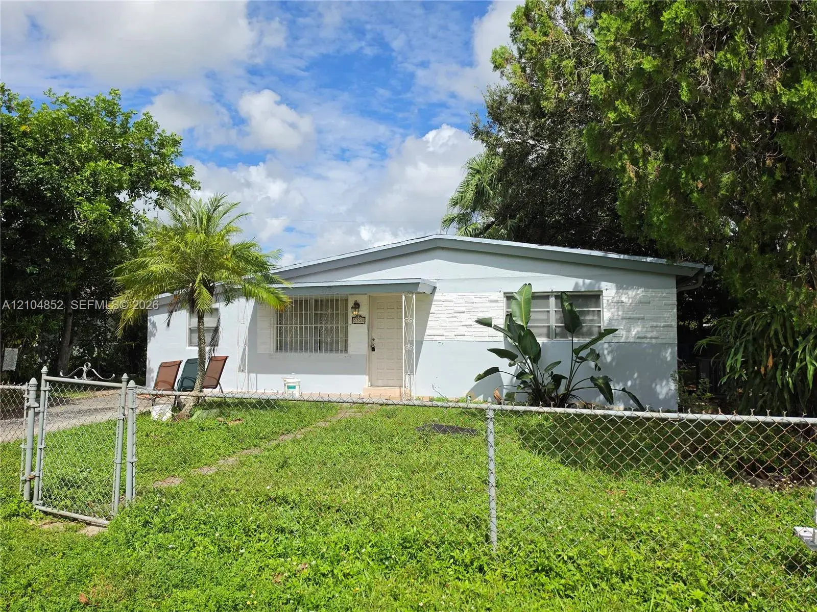 3 bedroom 1 bath Residential Lease for rent at 5701 Raleigh St, Hollywood FL 33021