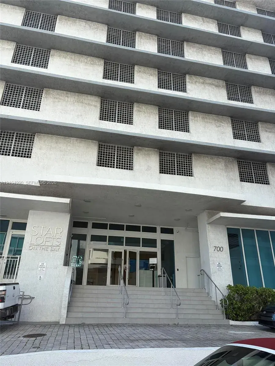 1 bedroom 1 bath Residential for sale at 700 NE 25th St # 1801, Miami FL 33137