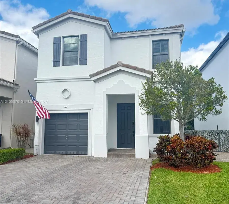 717 NE 191st St, Miami FL 33179