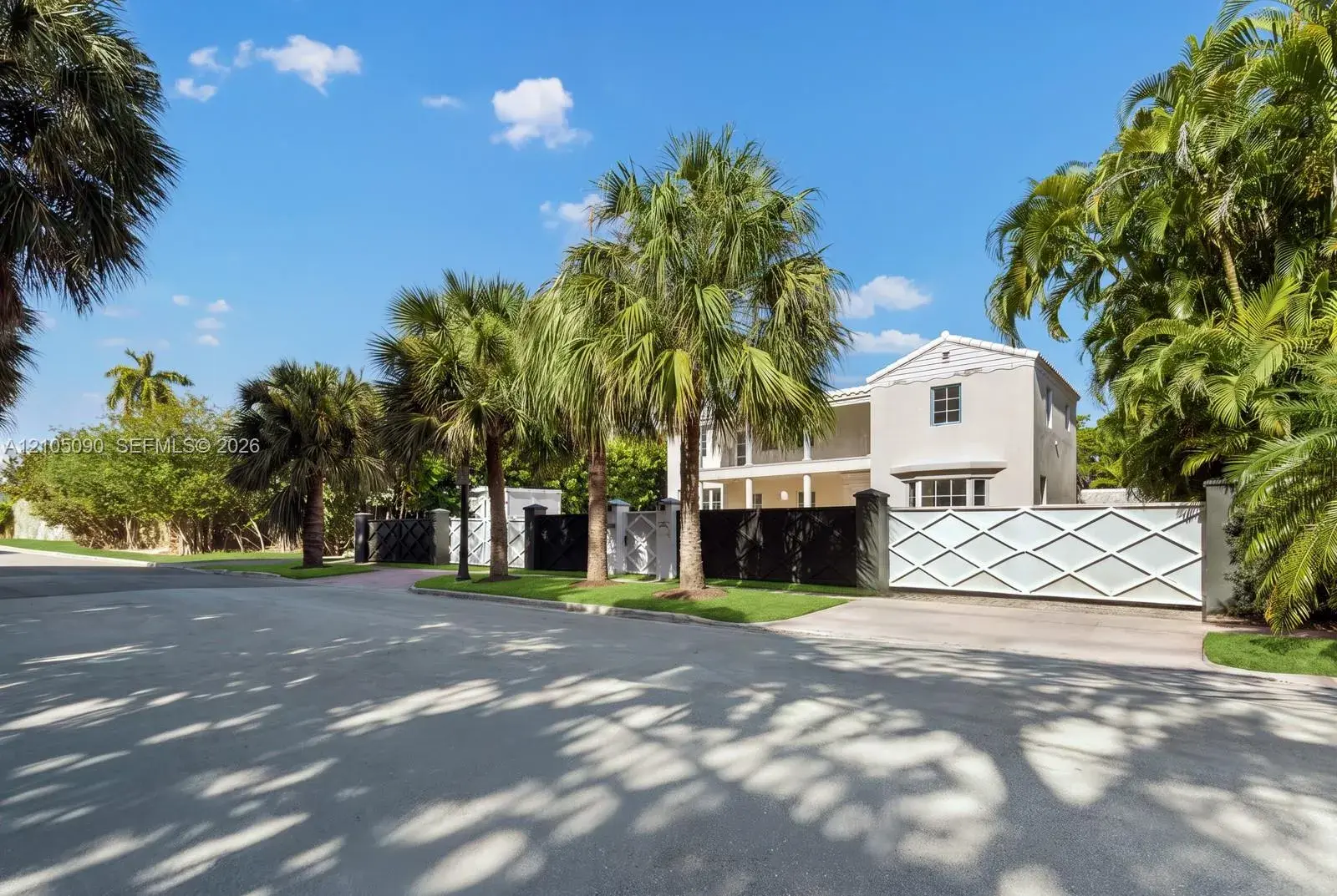 4 bedroom 4 bath Residential for sale at 2534 Flamingo Dr, Miami Beach FL 33140