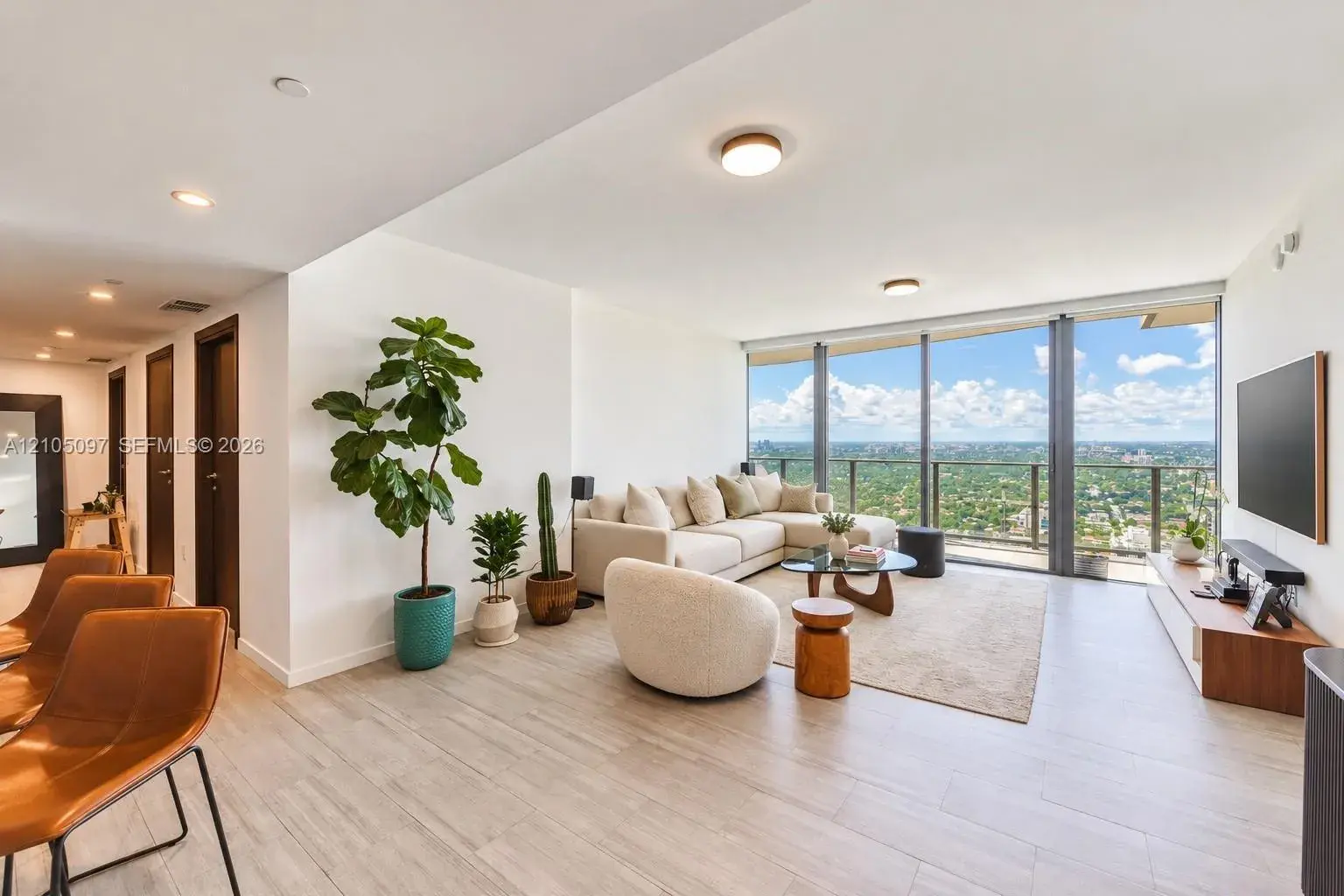 3 bedroom 3 bath Residential for sale at 1000 Brickell Plz # 4706, Miami FL 33131