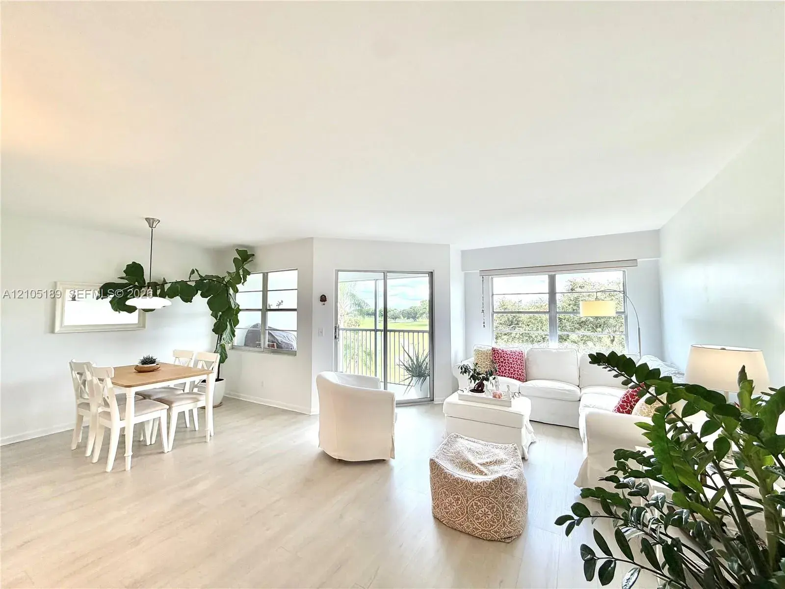 1 bedroom 1 bath Residential for sale at 12601 SW 13th St # 402G, Pembroke Pines FL 33027
