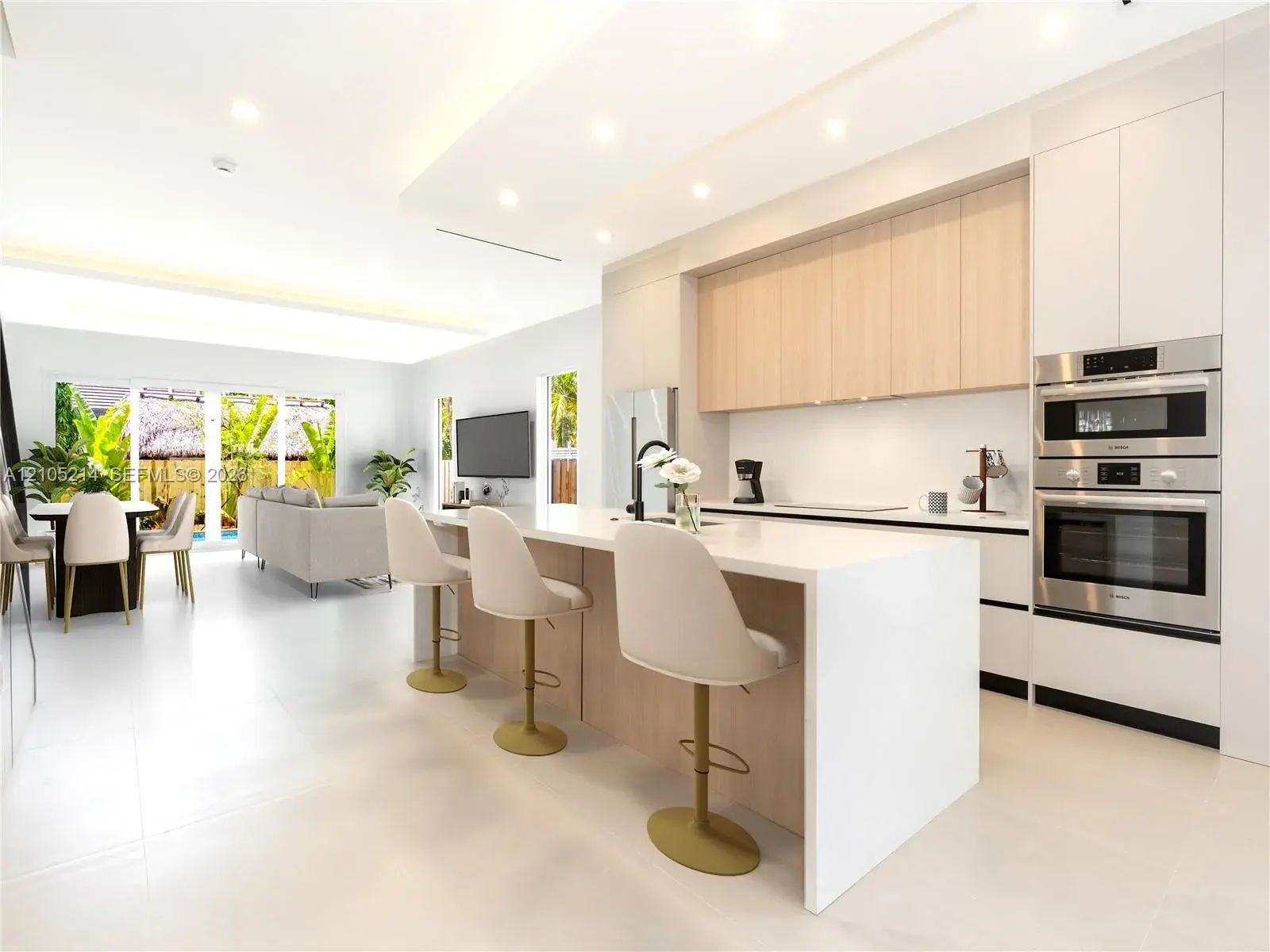 4 bedroom 3 bath Residential for sale at 721 SW 7th Ave, Fort Lauderdale FL 33315