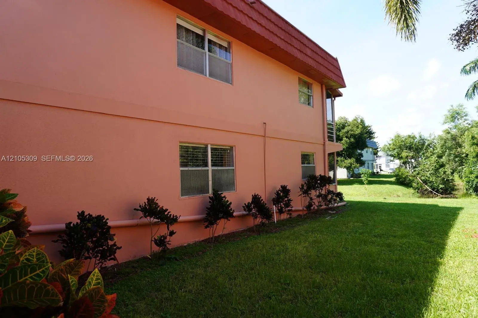 1 bedroom 1 bath Residential for sale at 542 Saxony L # 542, Delray Beach FL 33446