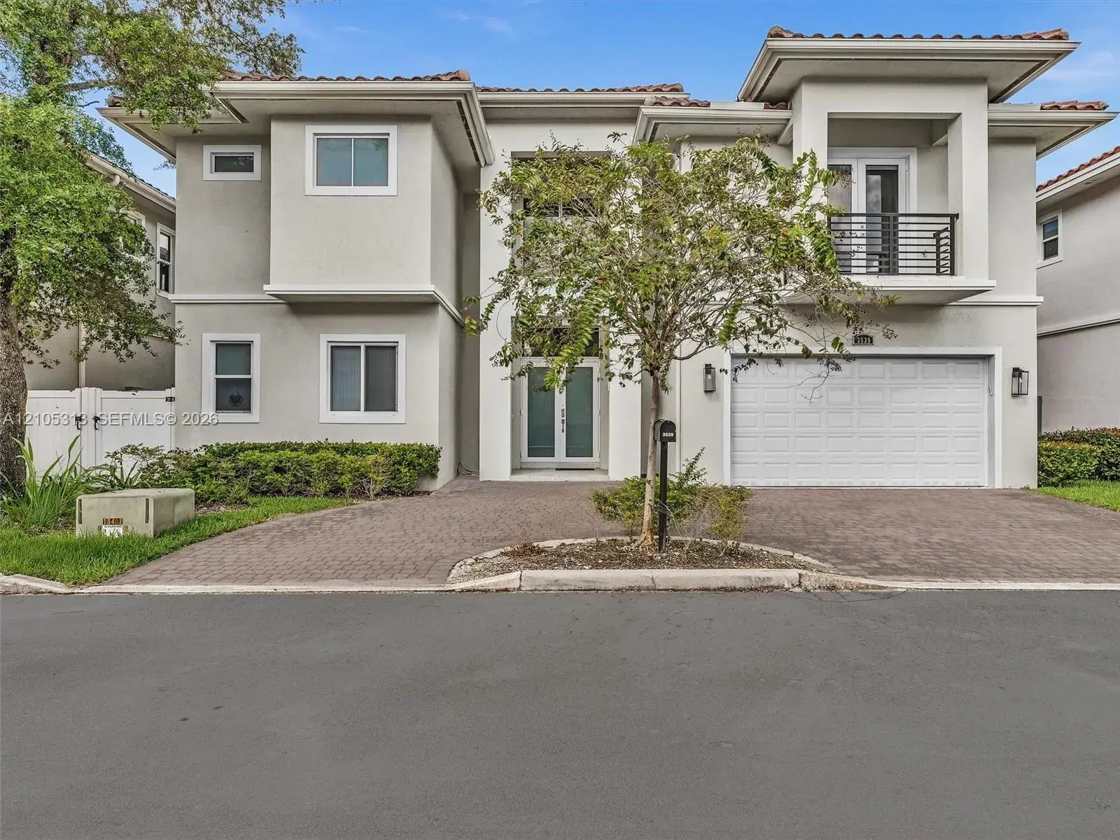 6 bedroom 4 bath Residential for sale at 3539 Forest View Cir, Dania Beach FL 33312