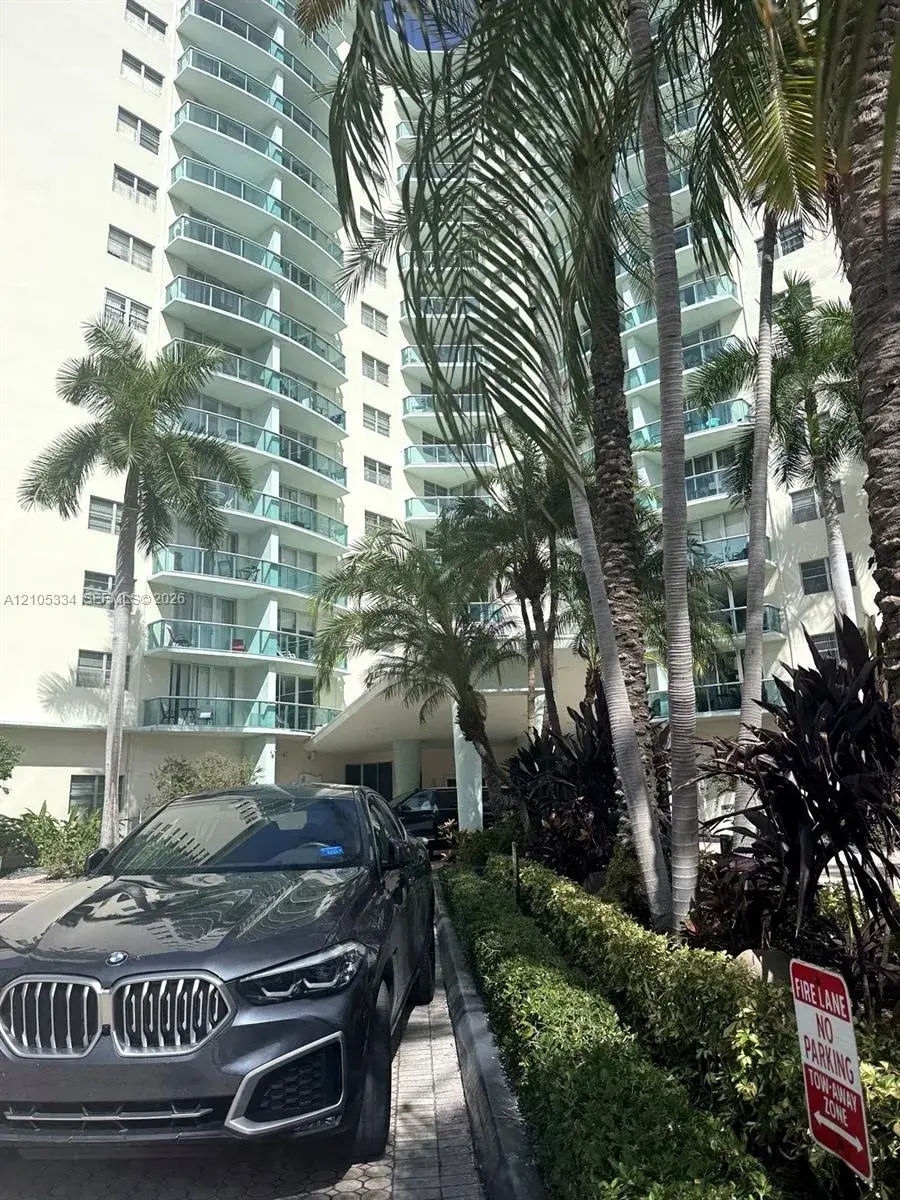 2 bedroom 2 bath Residential for sale at 3901 S Ocean Dr # 15F, Hollywood FL 33019