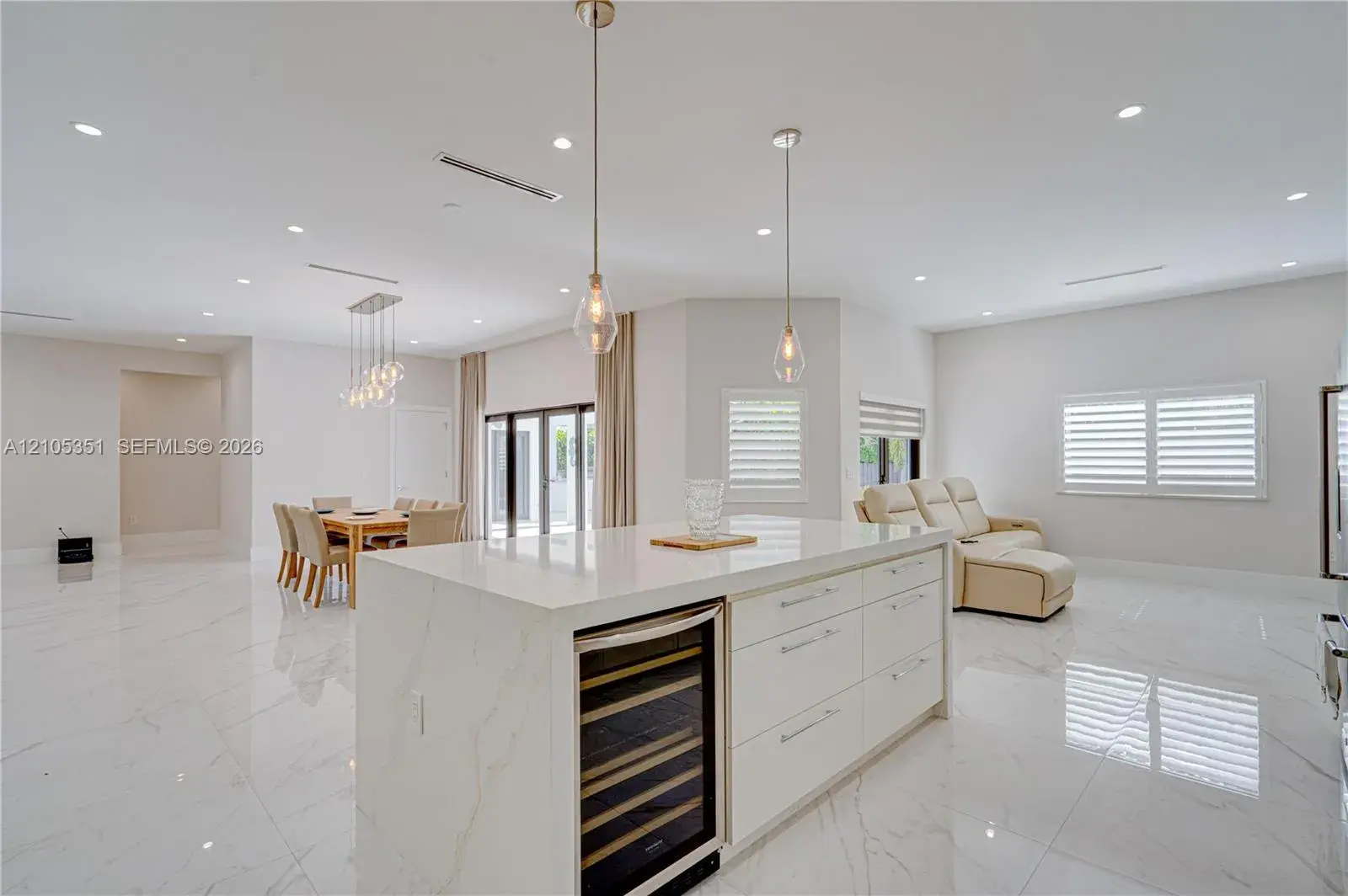 2521 SW 105th Ave, Miami FL 33165