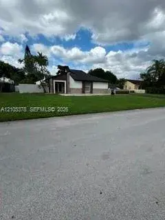 3 bedroom 2 bath Residential for sale at 15281 SW 153rd St, Miami FL 33187
