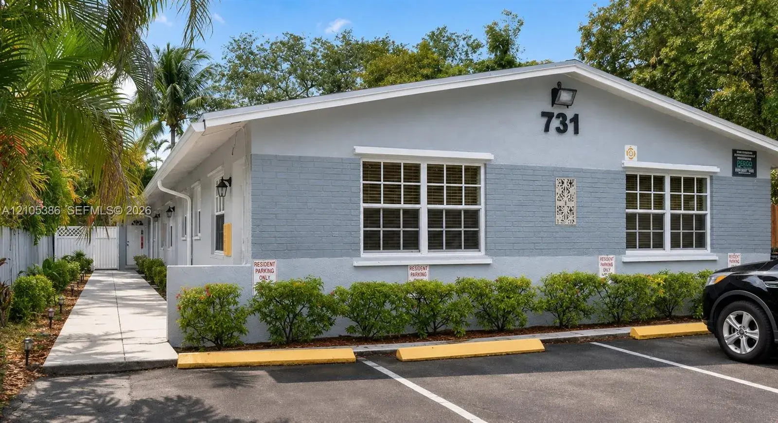 2 bedroom 1 bath Residential Lease for rent at 731 SW 14th Ave # 4, Fort Lauderdale FL 33312