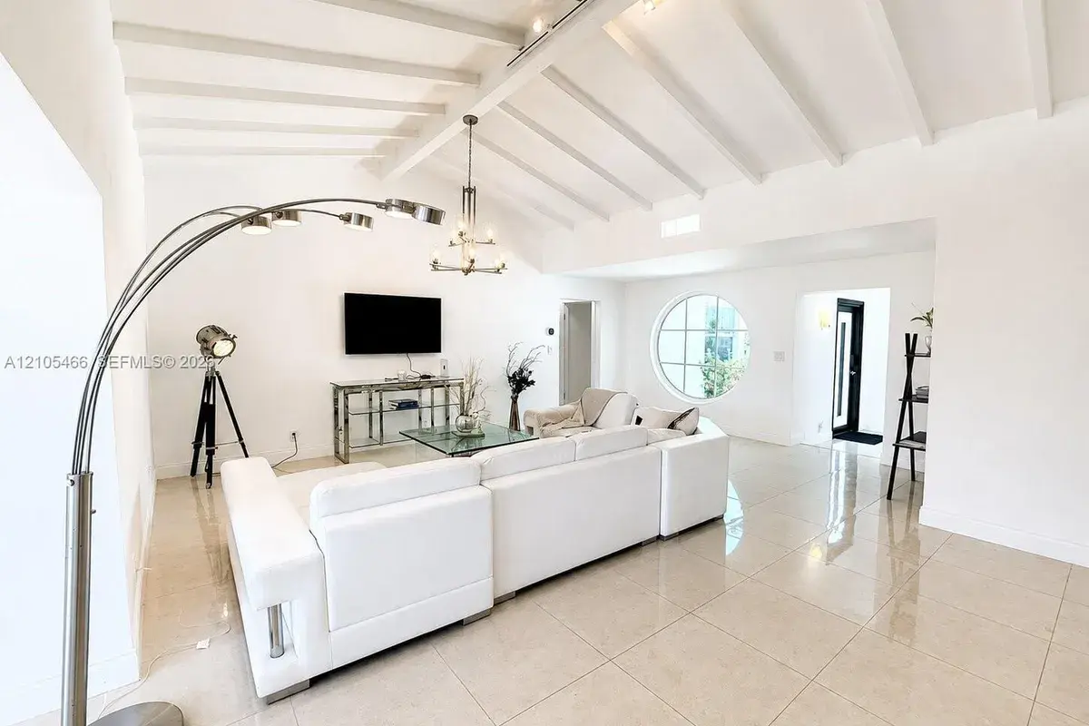 2830 NE 56 ct, Fort Lauderdale FL 33308