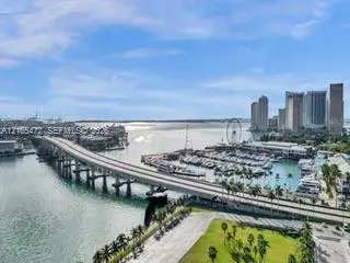 1 bedroom 1 bath Residential for sale at 888 Biscayne Blvd # 811, Miami FL 33132