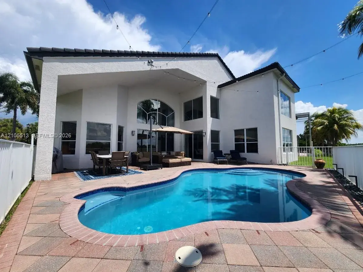 3920 SW 195th Ter, Miramar FL 33029