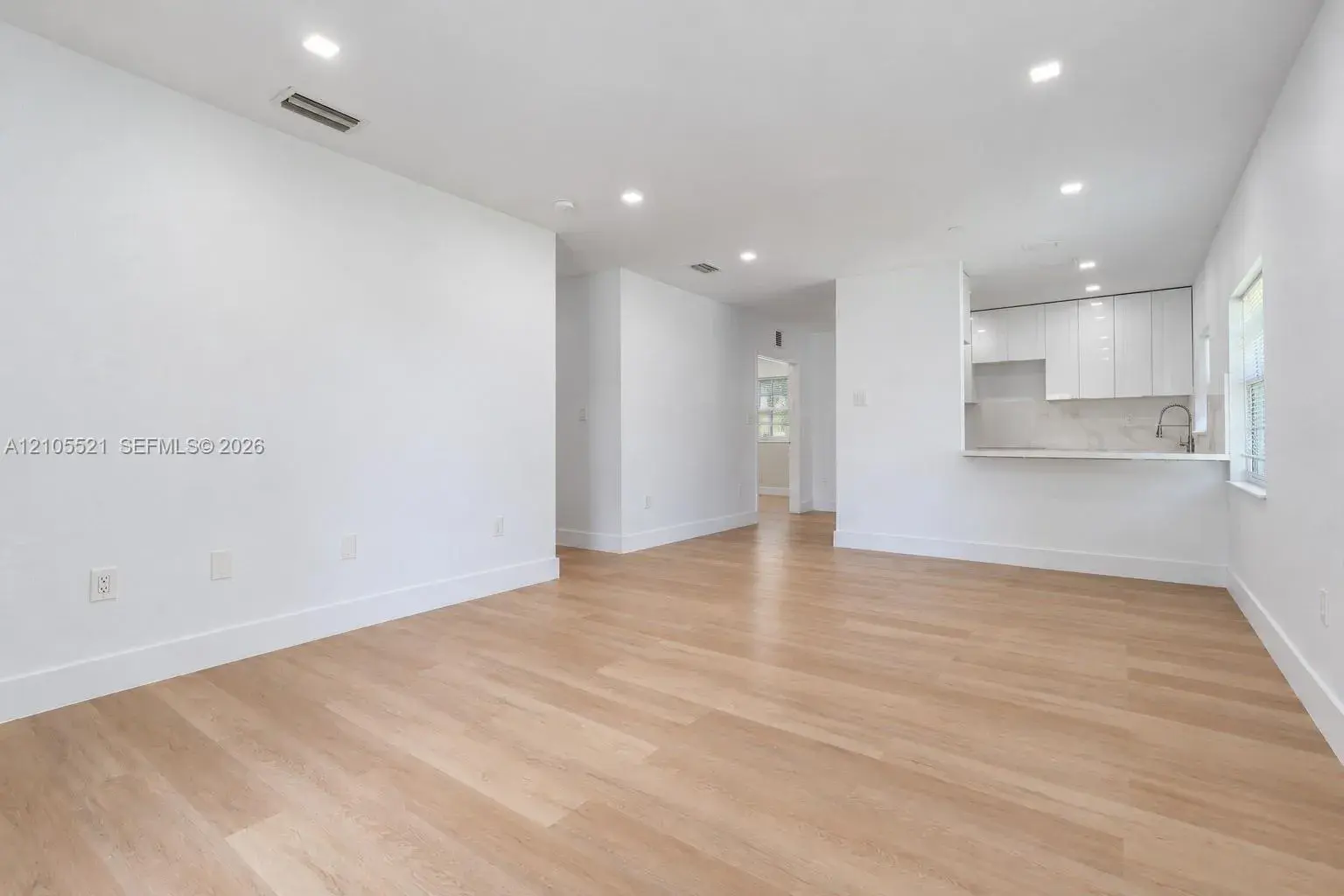 2276 NW 81st St, Miami FL 33147