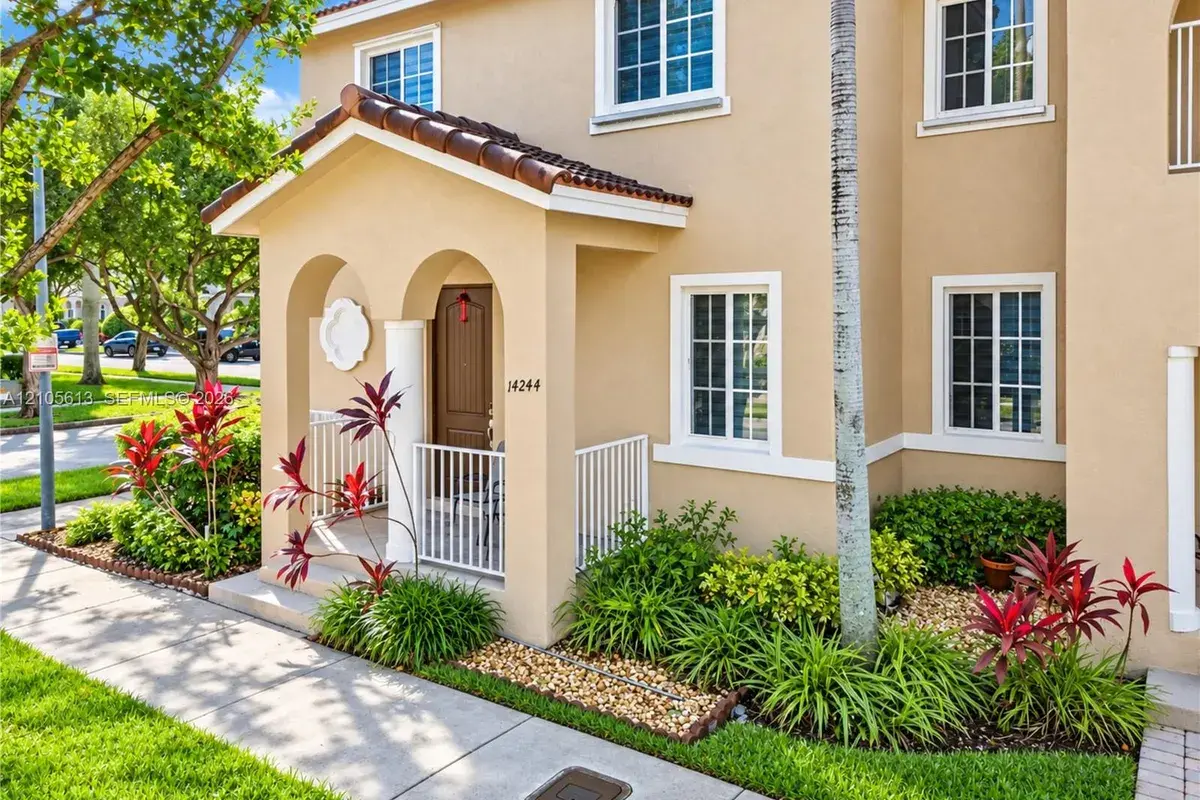 14244 SW 272nd Ln, Homestead FL 33032