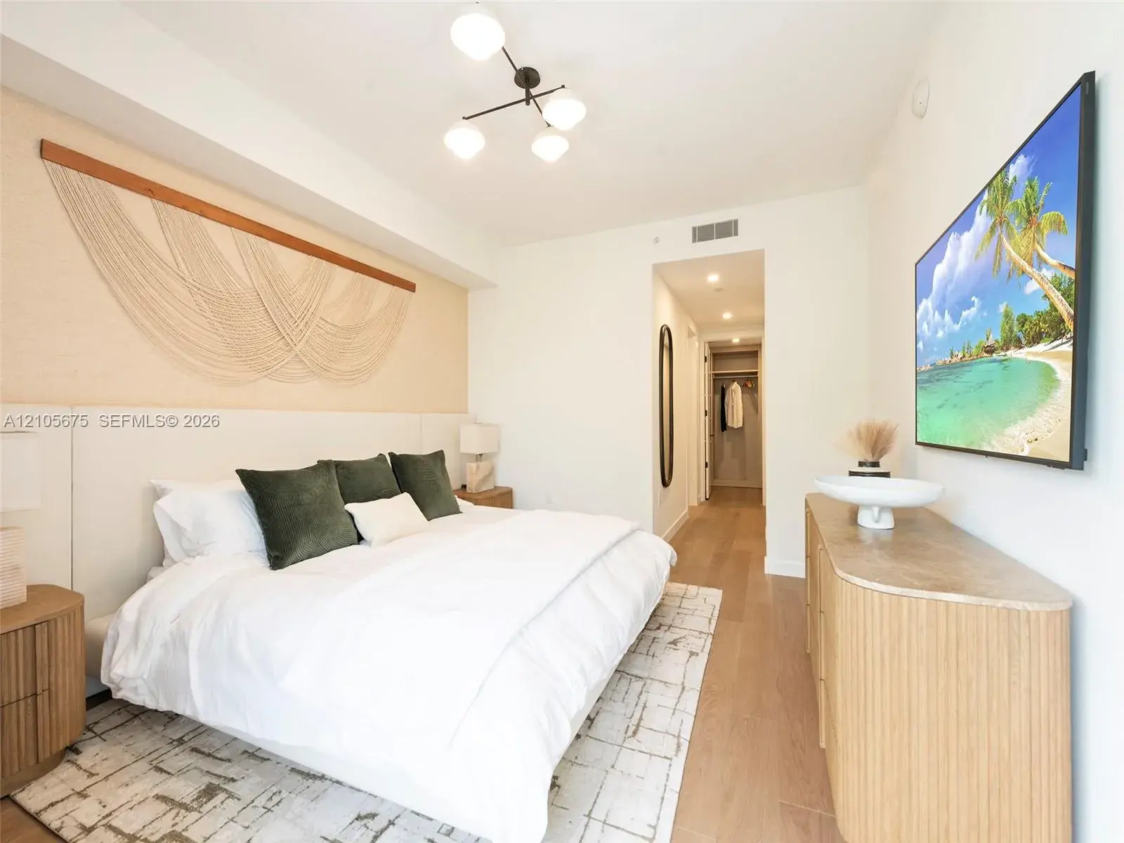 2200 Brickell Ave, Miami FL 33129