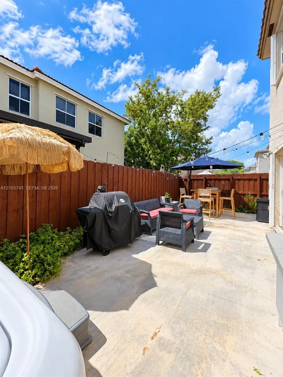 1402 SE 26th Ter, Homestead FL 33035