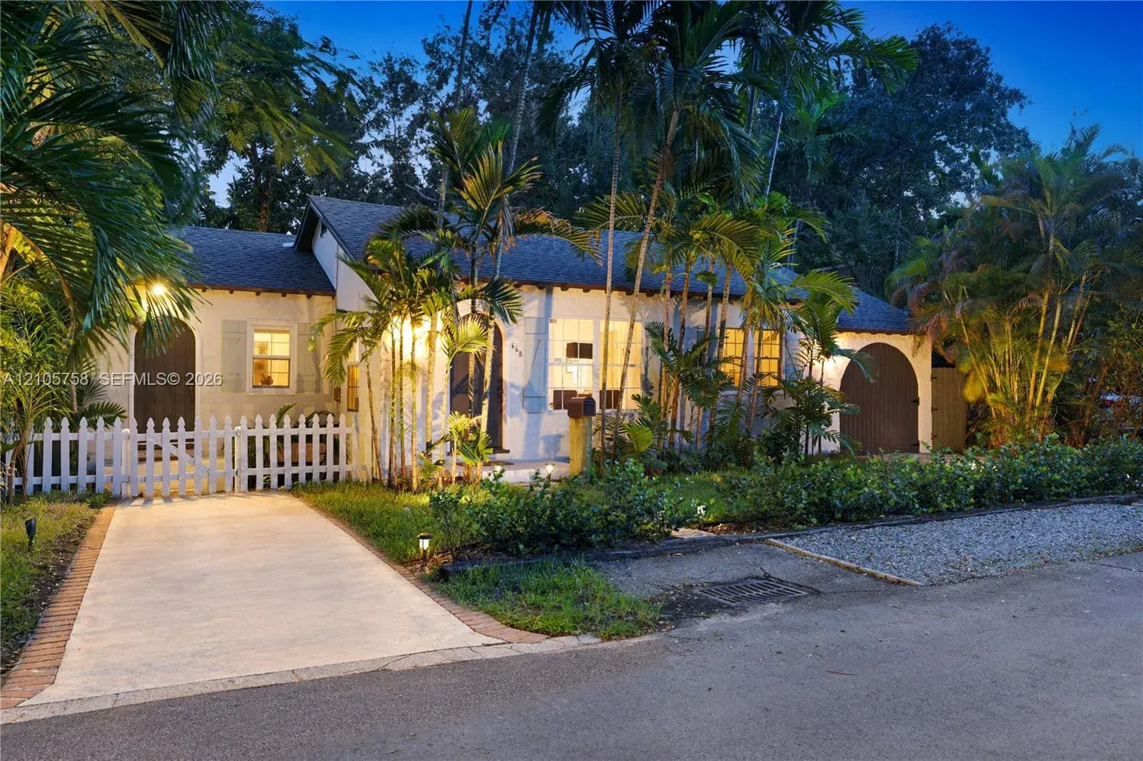 2 bedroom 2 bath Residential for sale at 668 NE 70th St, Miami FL 33138