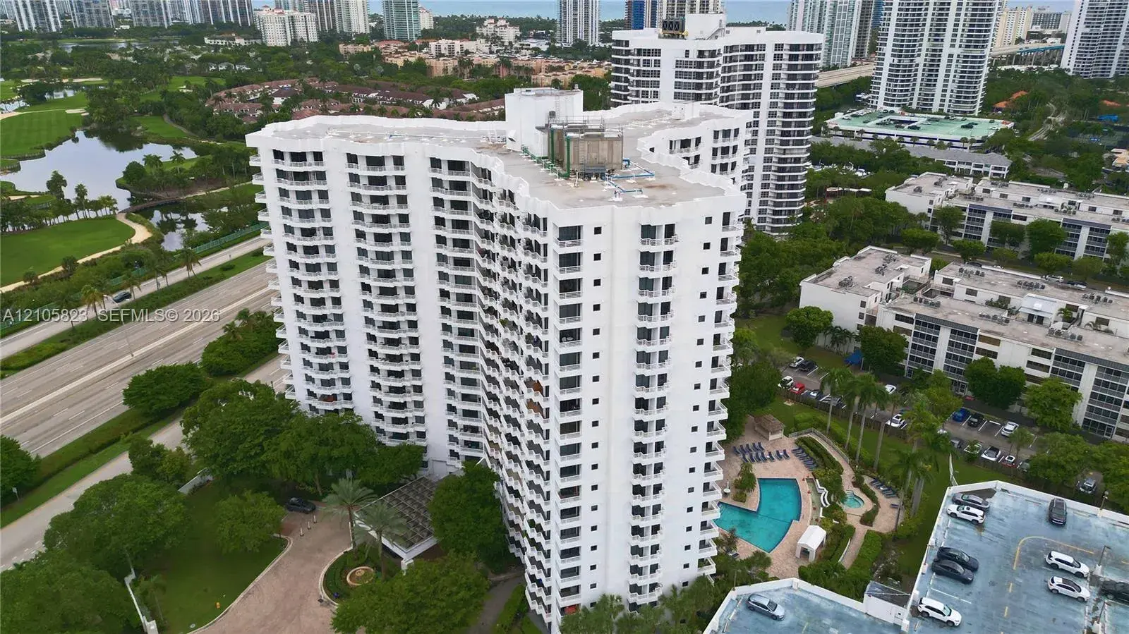 3 bedroom 2 bath Residential for sale at 3300 NE 192nd St # 1101, Aventura FL 33180