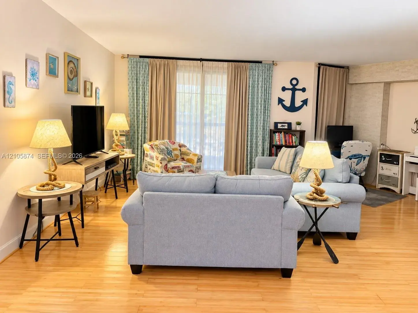 1 bedroom 2 bath Residential for sale at 3300 NE 192nd St # 1103, Aventura FL 33180