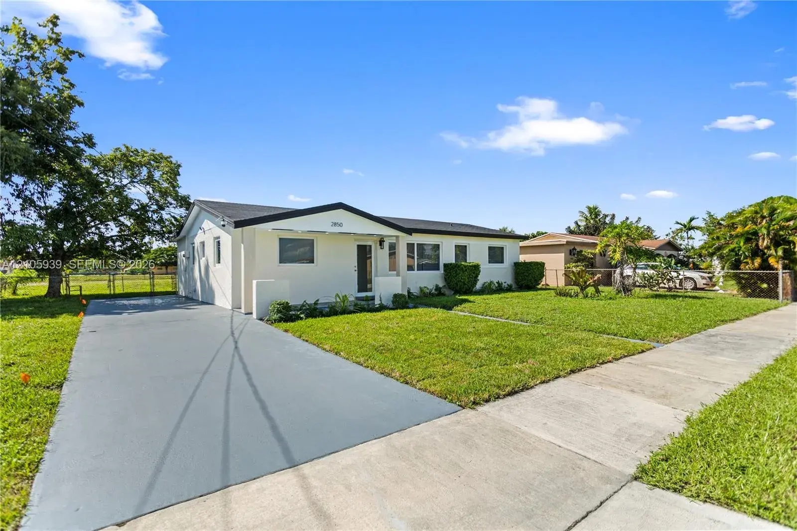 2850 NW 205th St, Miami Gardens FL 33056