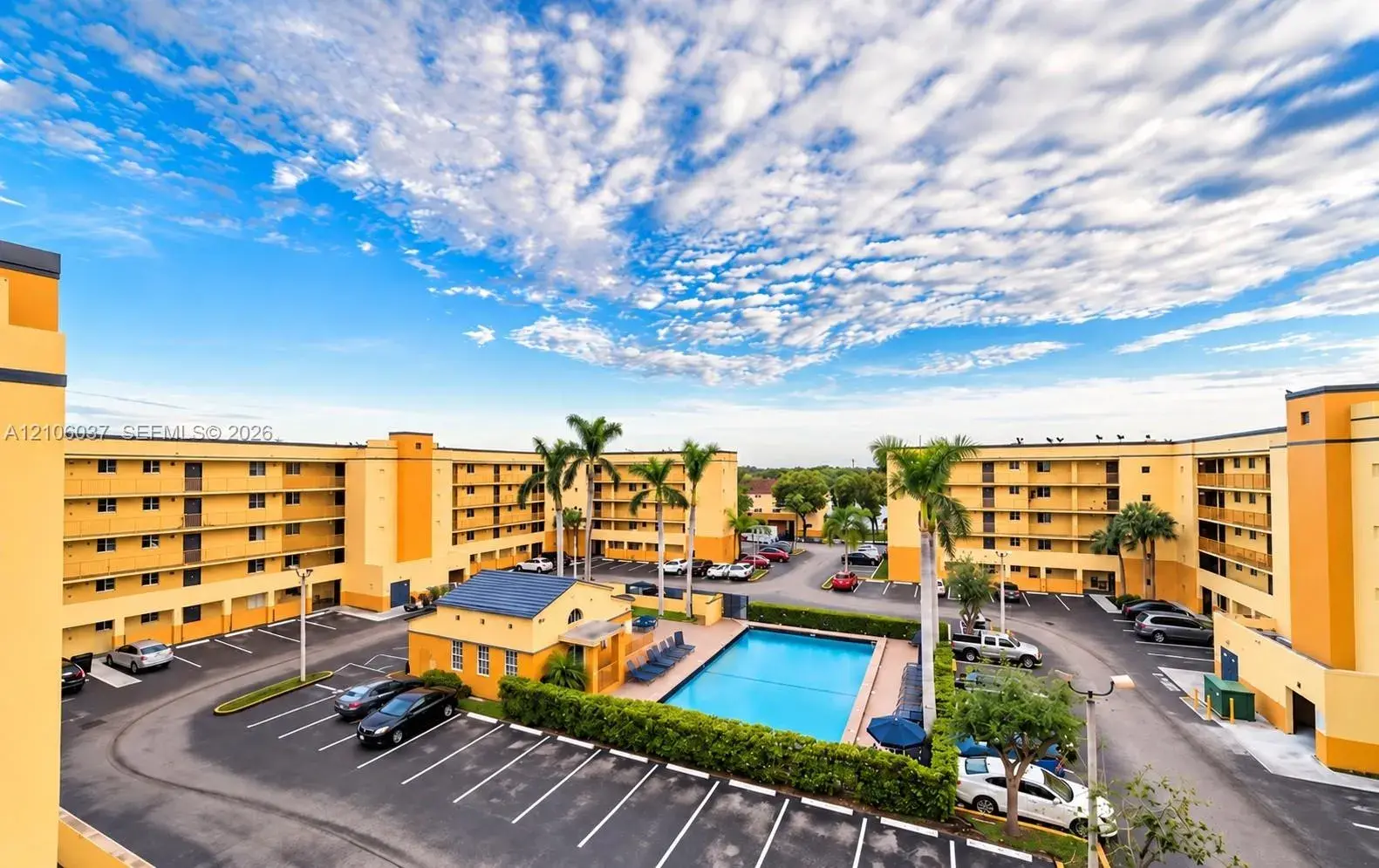 2 bedroom 2 bath Residential for sale at 14951 SW 82nd Ln # 504, Miami FL 33193