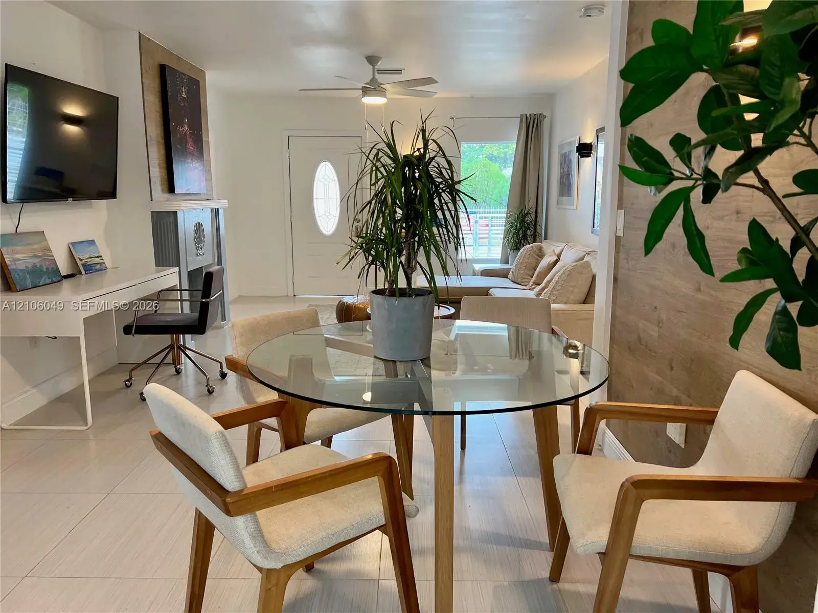 1438 NW 27th St, Miami FL 33142