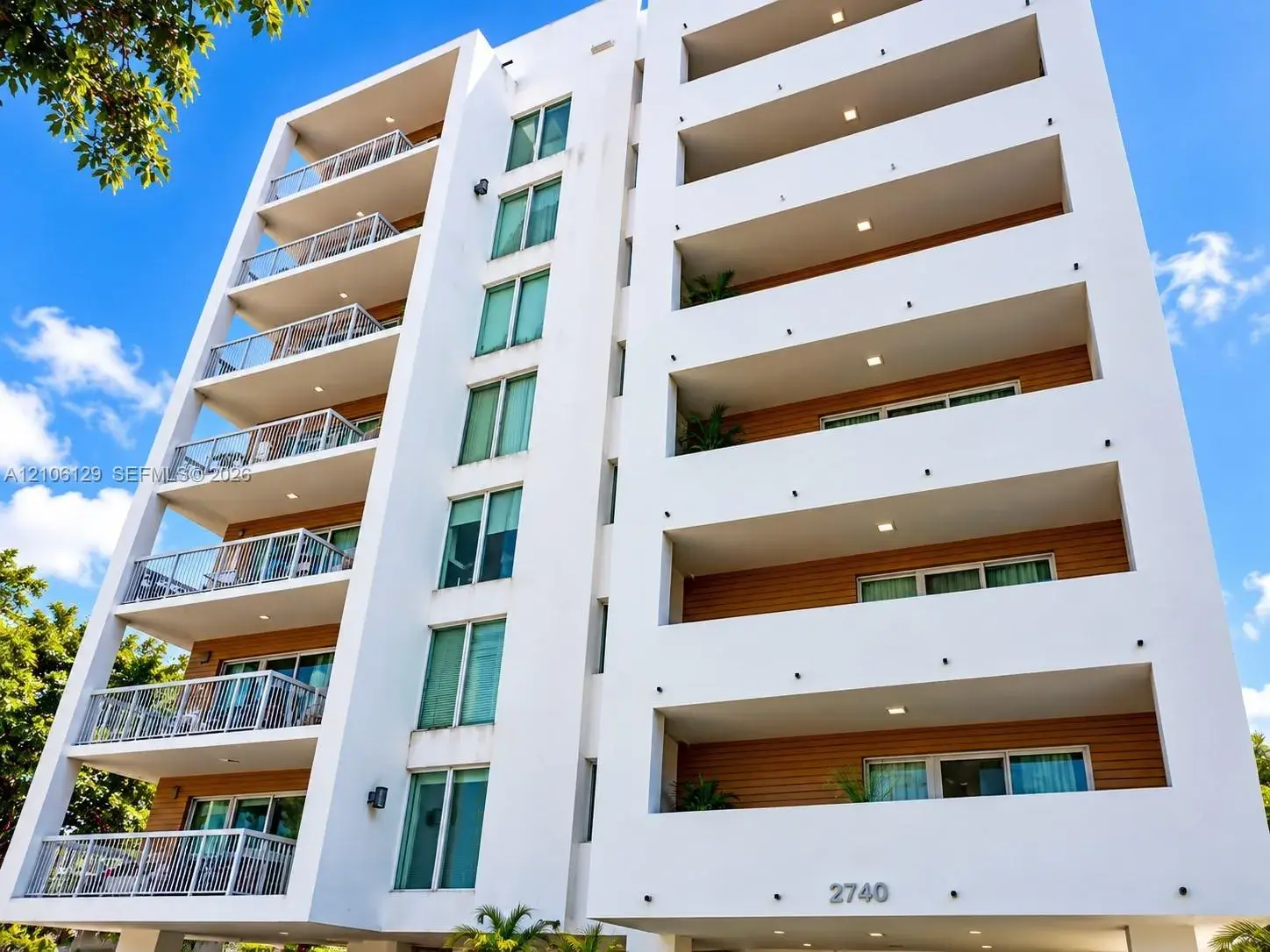 1 bedroom 1 bath Residential for sale at 2740 SW 28th Ter # 307, Miami FL 33133
