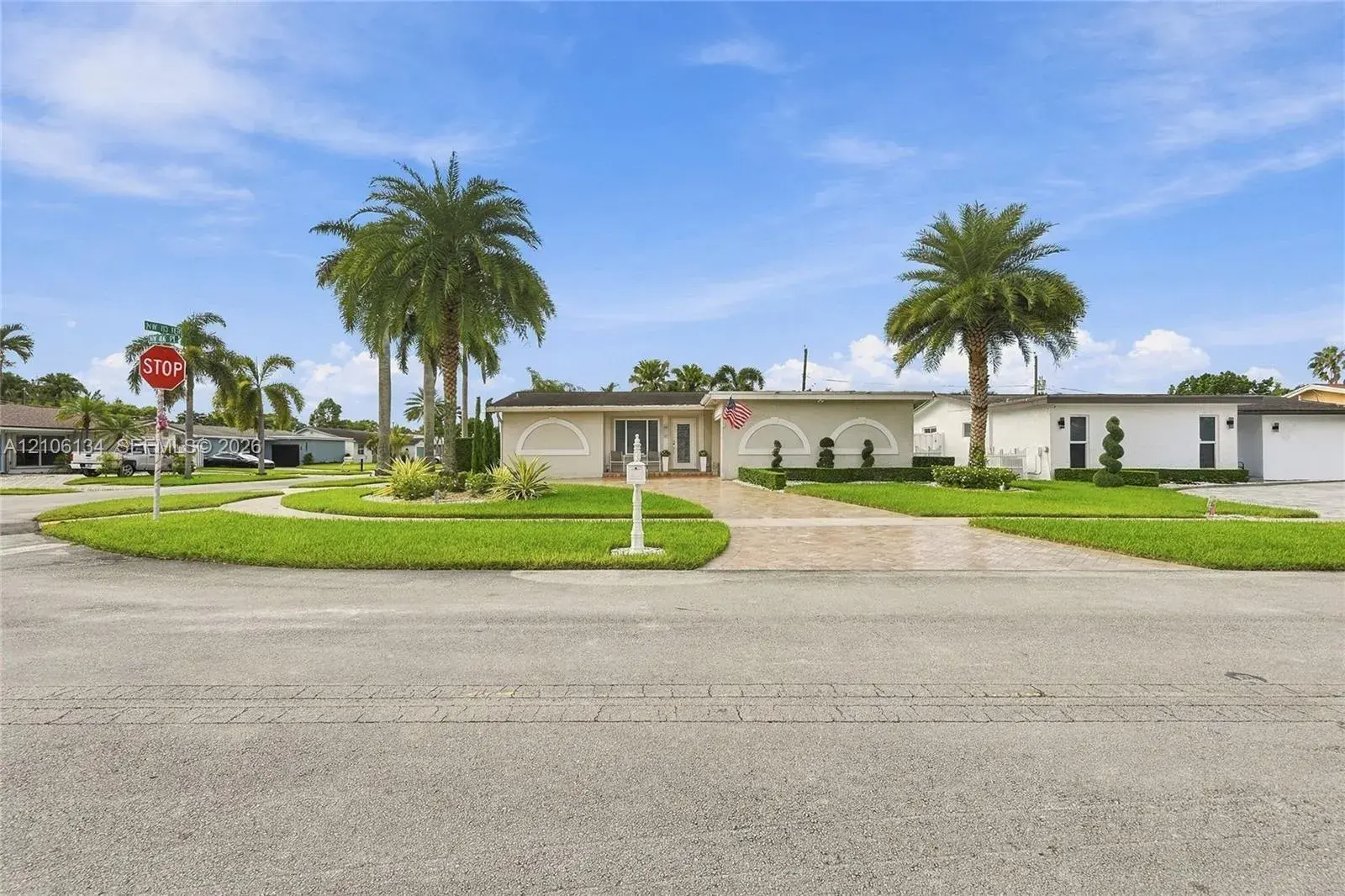 2 bedroom 2 bath Residential for sale at 11360 NW 46th Pl, Sunrise FL 33323