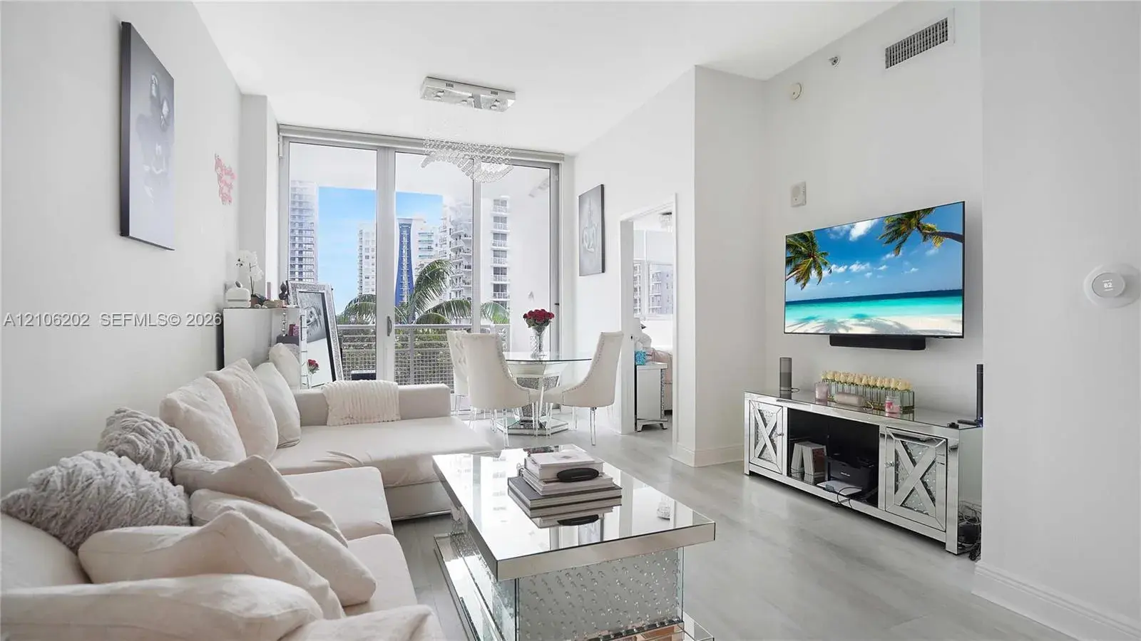 2 bedroom 2 bath Residential for sale at 2200 NE 4th Ave # 608, Miami FL 33137
