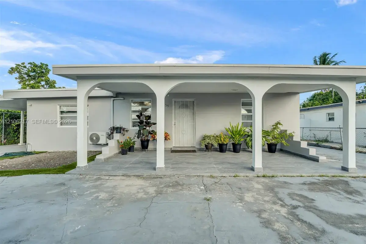 9555 NW 36th Ave, Miami FL 33147