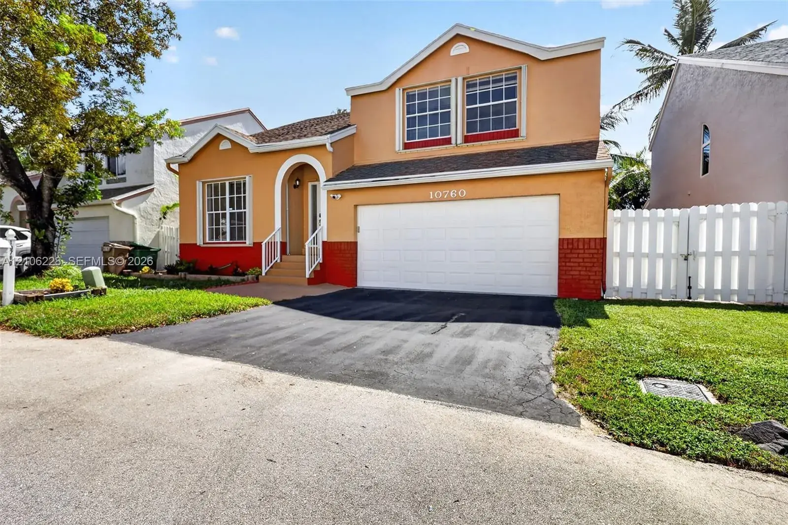 10760 SW 11th Dr, Davie FL 33324